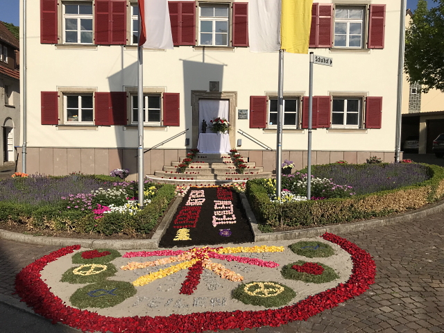 Archiv Heimatverein Oeffingen - Fronleichnam Landfrauen