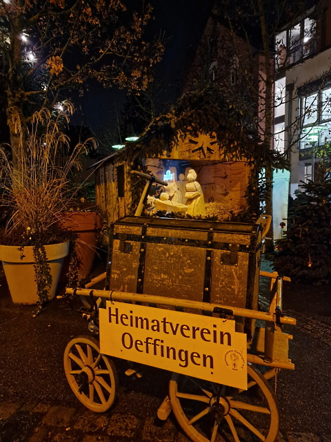 Archiv Heimatverein Oeffingen - GlhweinAusschank -  Krippe und Wagen