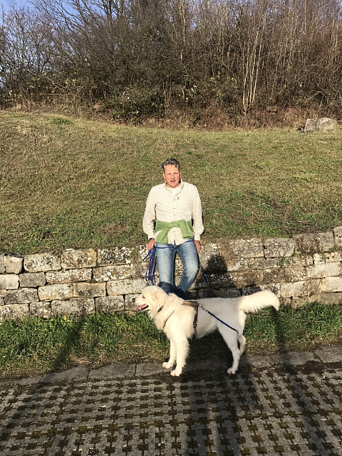 Archiv Heimatverein Oeffingen - Reporter Hund George