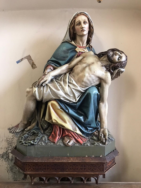 Archiv Heimatverein Oeffingen - Rundgang Schillerschule Statue Maria und Jesus
