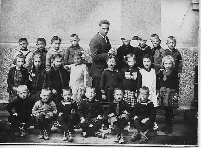 Archiv Heimatverein Oeffingen - Lehrer Uebele Jahrgang 1922-23
